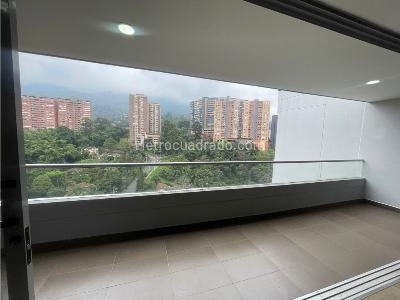 Apartamento de 3 alcobas en arriendo en Loma De Las Brujas, Envigado, 205 m² · foto 16 de 20