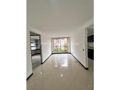 Apartamento de 3 alcobas en venta en San German, Medellín, 57 m² · foto 4 de 20