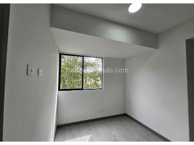 Apartamento de 3 alcobas en arriendo en Las Palmas, Medellín, 76 m² · foto 15 de 20