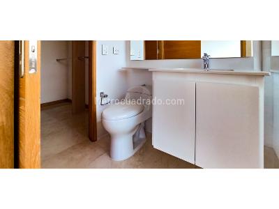 Apartamento de 3 alcobas en venta en El Poblado, Medellín, 320 m² · foto 19 de 20