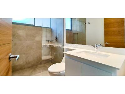 Apartamento de 3 alcobas en venta en El Poblado, Medellín, 320 m² · foto 20 de 20