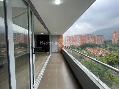 Apartamento en venta en Loma De Las Brujas, Envigado · foto 3 de 20