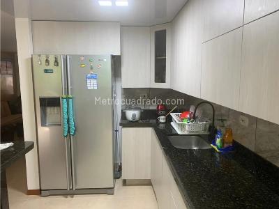 Casa de 3 alcobas en venta en Cumbres, Envigado, 180 m² · foto 4 de 16