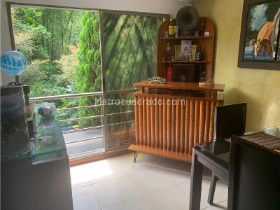 Casa de 3 alcobas en venta en Cumbres, Envigado, 180 m² · foto 8 de 16