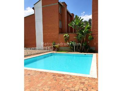 Casa de 5 alcobas en venta en Belen La Palma, Medellín, 138 m² · foto 2 de 10
