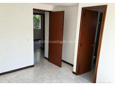 Casa de 5 alcobas en venta en Belen La Palma, Medellín, 138 m² · foto 8 de 10