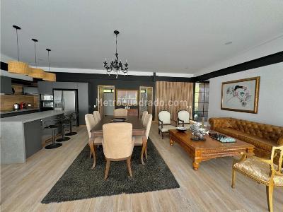 Casa de 3 alcobas en venta en Las Palmas, Medellín, 375 m² · foto 2 de 20