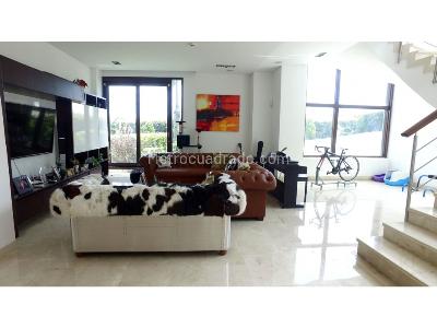 Casa de 4 alcobas en venta en Las Palmas, Medellín, 700 m² · foto 6 de 20