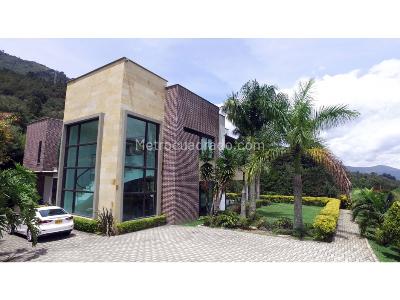 Casa de 4 alcobas en venta en Las Palmas, Medellín, 700 m² · foto 13 de 20