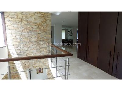 Casa de 4 alcobas en venta en Las Palmas, Medellín, 700 m² · foto 18 de 20