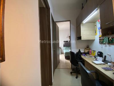 Apartamento en venta en San German, Medellín · foto 9 de 10