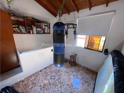 Casa de 3 alcobas en venta en Rodeo Alto, Medellín, 70 m² · foto 15 de 19