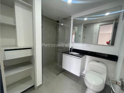 Apartamento de 3 alcobas en venta en Las Lomitas, Sabaneta, 89 m² · foto 17 de 19