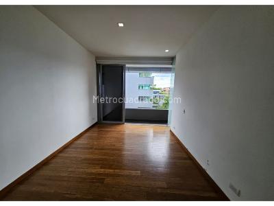 Apartaestudio en arriendo en El Tesoro, Medellín, 56 m² · foto 9 de 20