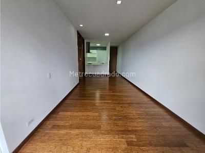 Apartaestudio en arriendo en El Tesoro, Medellín, 56 m² · foto 12 de 20