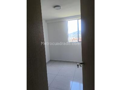 Apartamento de 3 alcobas en venta en Santa Ana, Bello, 55 m² · foto 8 de 19