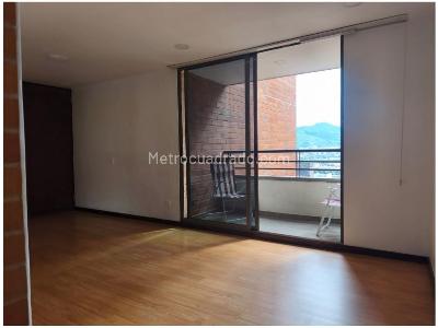 Apartamento de 3 alcobas en venta en El Poblado, Medellín, 79 m² · foto 13 de 15