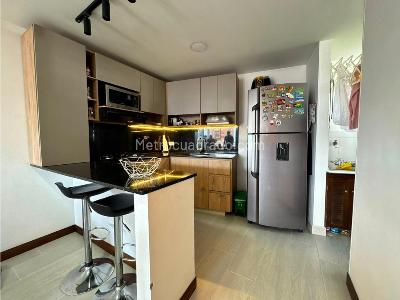 Apartamento de 3 alcobas en venta en Loma Del Indio, Medellín, 86 m² · foto 7 de 12