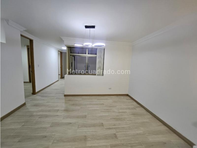 3BR Apartment in Zuñiga (90 m²) - 3