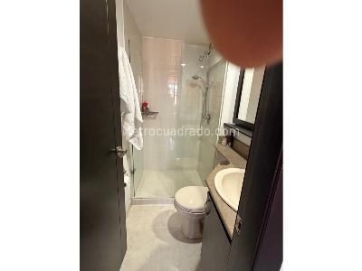 Apartamento de 3 alcobas en venta en Loma De Los Bernal, Medellín, 74 m² · foto 11 de 15