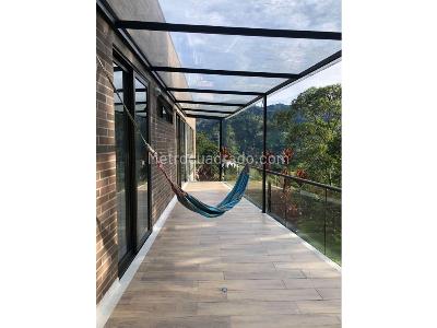 Casa de 4 alcobas en venta en El Escobero, Envigado, 387 m² · foto 6 de 20