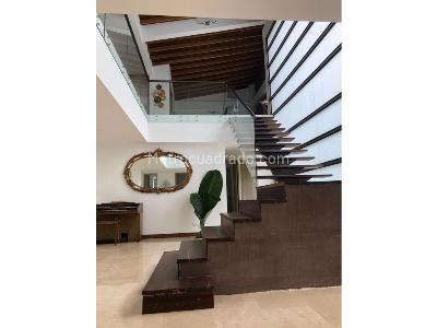 Casa de 4 alcobas en venta en El Escobero, Envigado, 387 m² · foto 9 de 20