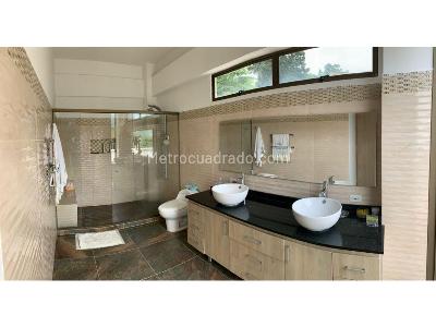 Casa de 4 alcobas en venta en El Escobero, Envigado, 387 m² · foto 20 de 20