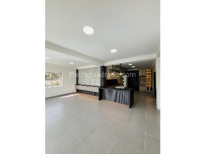 Casa de 3 alcobas en venta en Vereda La Mosca, Rionegro, 576 m² · foto 3 de 20