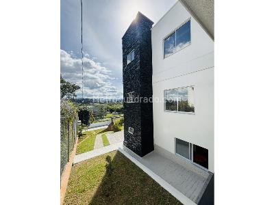 Casa de 3 alcobas en venta en Vereda La Mosca, Rionegro, 576 m² · foto 18 de 20