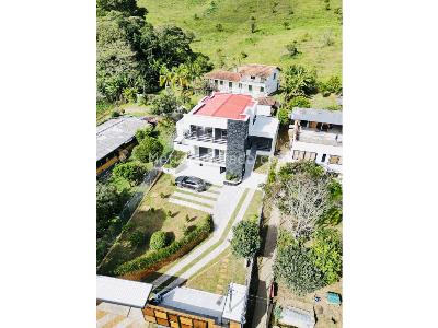 Casa de 3 alcobas en venta en Vereda La Mosca, Rionegro, 576 m² · foto 19 de 20