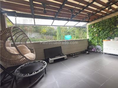 Casa de 3 alcobas en venta en La Calleja, Envigado, 270 m² · foto 2 de 20
