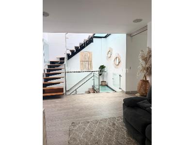 Casa de 3 alcobas en venta en La Calleja, Envigado, 270 m² · foto 6 de 20