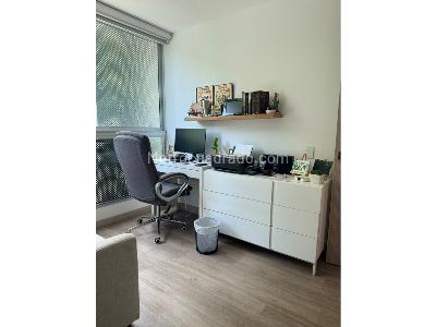 Casa de 3 alcobas en venta en La Calleja, Envigado, 270 m² · foto 9 de 20