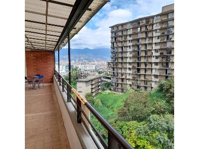 Apartamento de 1 alcoba en venta en El Poblado, Medellín, 98 m² · foto 13 de 17