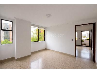 Apartamento de 3 alcobas en venta en El Poblado, Medellín, 136 m² · foto 3 de 20