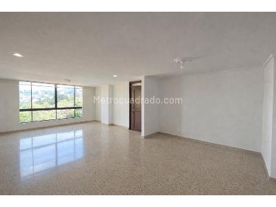 Apartamento de 3 alcobas en venta en El Poblado, Medellín, 136 m² · foto 7 de 20