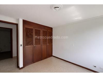 Apartamento de 3 alcobas en venta en El Poblado, Medellín, 136 m² · foto 10 de 20
