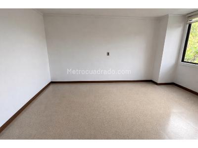 Apartamento de 3 alcobas en venta en El Poblado, Medellín, 136 m² · foto 16 de 20