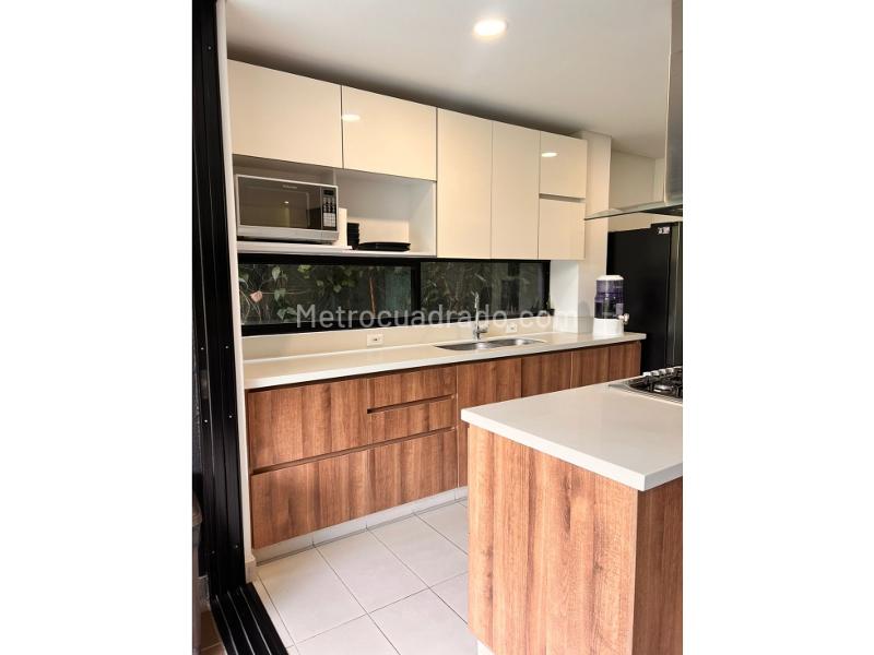 Casa – Envigado, El Escudero - Más