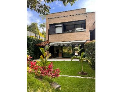 Casa de 3 alcobas en venta en La Calleja, Envigado, 226 m² · foto 9 de 20
