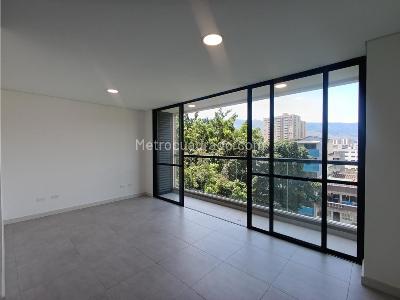 Apartamento en venta en Los Colores, Medellín · foto 6 de 20