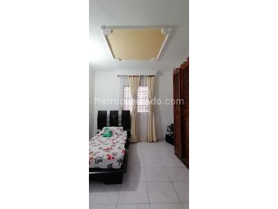 Casa de 3 alcobas en venta en Campo Valdes, Medellín, 75 m² · foto 6 de 14