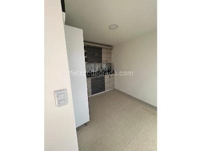 Apartamento en venta en Robledo, Medellín · foto 3 de 17