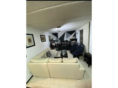 Apartamento de 3 alcobas en venta en San Javier, Medellín, 68 m² · foto 2 de 20