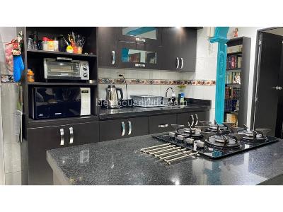 Apartamento de 4 alcobas en venta en Naranjal, Medellín, 110 m² · foto 4 de 19