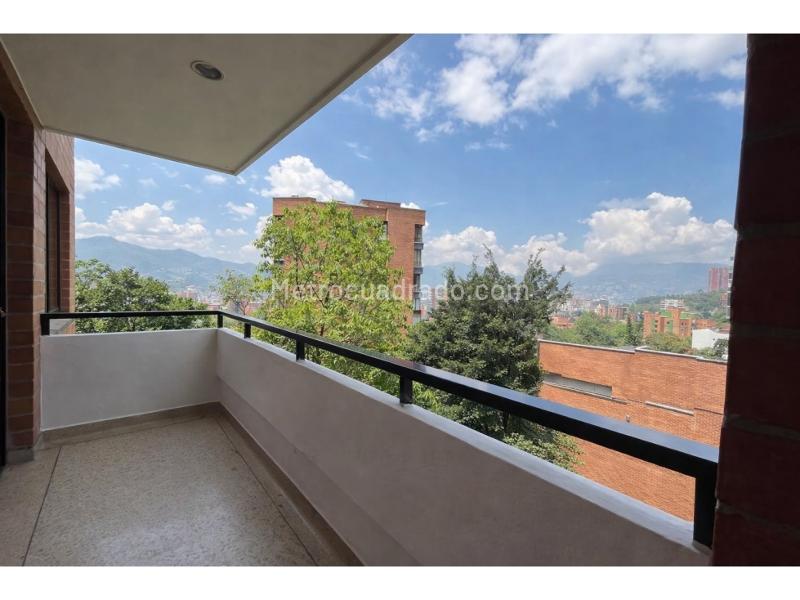 Spacious 3BR Apartment for Rent in El Poblado (La Concha) - 3