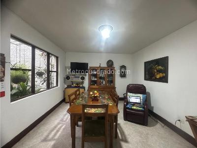 Casa de 4 alcobas en venta en Laureles, Medellín, 194 m² · foto 4 de 20