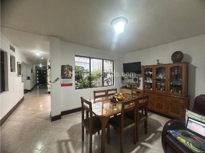 Casa de 4 alcobas en venta en Laureles, Medellín, 194 m² · foto 7 de 20