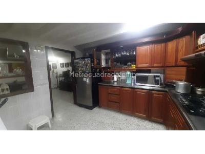 Casa de 3 alcobas en venta en Belen La Nubia, Medellín, 190 m² · foto 12 de 19