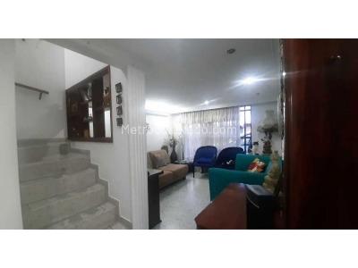 Casa de 3 alcobas en venta en Belen La Nubia, Medellín, 190 m² · foto 14 de 19